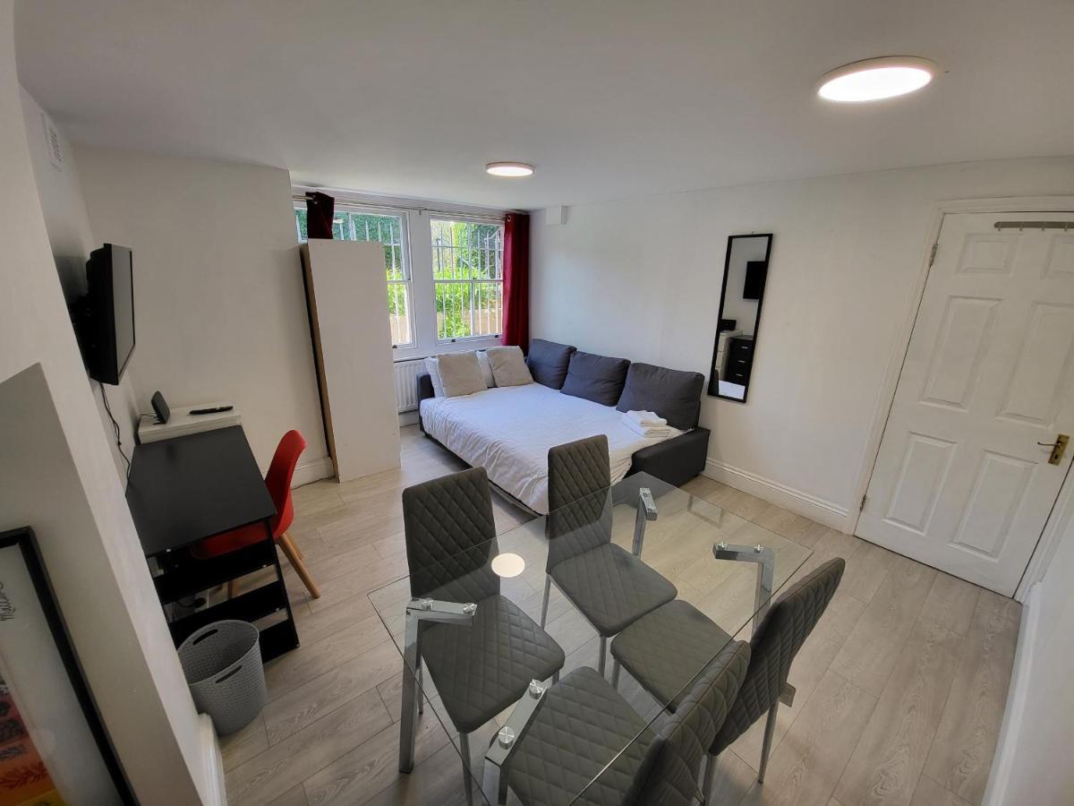 Cosy By Clapham South Underground! Apartment *