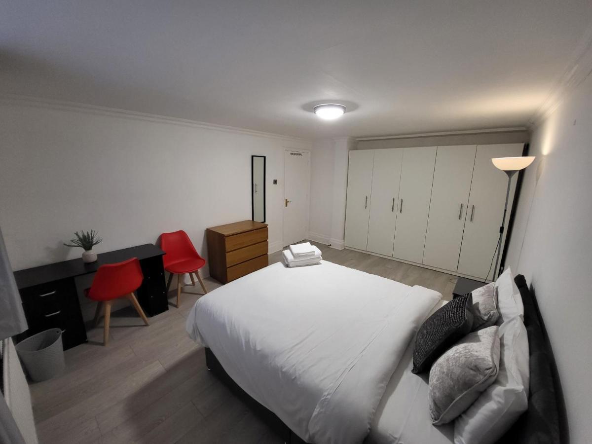 Apartment Cosy By Clapham South Underground!
